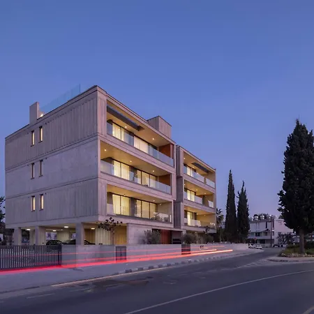 Malberry Park 204 - Modern 2bedroom With Shared Heated Pool, Sauna, Gym, Jacuzzi פאפוס