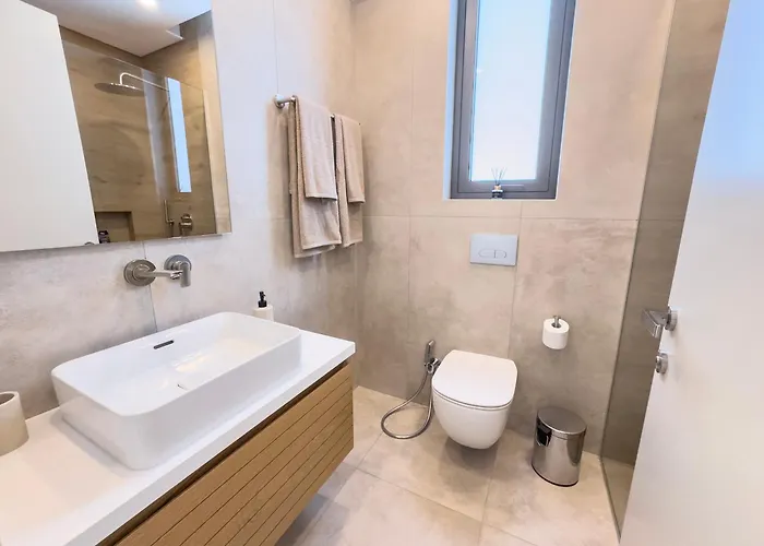 Malberry Park 204 - Modern 2bedroom With Shared Heated Pool, Sauna, Gym, Jacuzzi Apartamento *