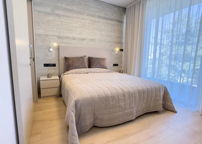 Malberry Park 204 - Modern 2bedroom With Shared Heated Pool, Sauna, Gym, Jacuzzi Apartamento