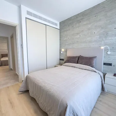 Malberry Park 204 - Modern 2bedroom With Shared Heated Pool, Sauna, Gym, Jacuzzi Appartement